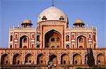 Humayun's Tomb,New Delhi (but not really a New Delhi building; it actually stands alongside the medieval Muslim area called Nizamuddin).
