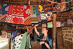 Bénévoles qui travaillent avec des enfants, Mombasa, Kenya