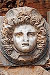 Libyen, Leptis Magna. Head of Medusa im Forum.