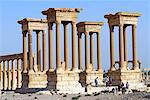 Syrie, Palmyre. Le Tetrapylon sur le cardo maximus.