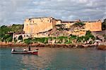Kenya, Mombasa. Historique Fort Jesus, construite par les Portugais en 1593, est situé à l'entrée du vieux port de dhow. C'est maintenant un musée.