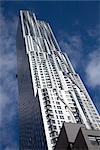 Worms Augen Blick auf Beekman Tower, Lower Manhattan, New York. Hochhaus, gemischte Nutzung. Architekten: Gehry Partners LLP