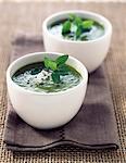 Soupe aux pois et menthe