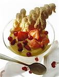 Vanillepudding mit Sommer Obst und Baiser