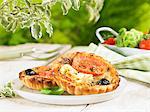 Goat's cheese and tomato tartlet