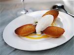 Honey ice cream and madeleines with honey