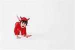 3-Jahres-Boy als Teufel verkleidet