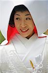 Asien, Japan. Kyoto, Kamigamo Jinja Schrein, Frau im Brautkleid