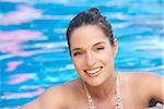 Portrait de femme à la piscine, l'hôtel Reef Playacar Resort et Spa, Playa del Carmen, Mexique
