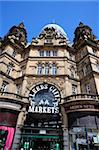 Façade de marchés de Leeds, Leeds, West Yorkshire, Angleterre, Royaume-Uni, Europe