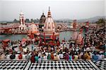 Har-Ki-Pauri Ghat am Abend während des Kumbh Mela, Haridwar, Uttarakhand, Indien, Asiens