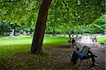 People relaxing in the park, Jardin du Luxembourg, Paris, France, Europe