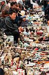 Salesmen, crafts stalls, Panjiayuan flea market, Chaoyang District, Beijing, China, Asia