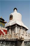 Die Weiße Pagode, Beihai-Park, Xicheng District, Peking, China, Asien