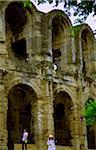 Arles; Bouches du Rhone, Frankreich; Detail der Bögen auf das Amphitheater