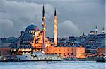 Yeni Camii, la grande mosquée près de la corne d'or. Istanbul, Turquie