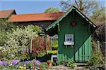 Hangar et jardin, Meersburg, Bade-Wurtemberg, Allemagne