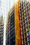 a traffic light in berlina wall of a building in berlin