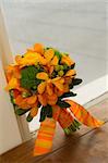 Bild von ein schönes blumiges Bouquet in Fensterbank