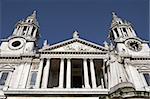 west front entrance to st pauls cathedral with the statue of queen anne in the foreground sir christopher wrens masterpiece the seat of the bishop of london built between 1675 and 1710 london england uk europe taken in june 2006