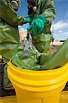 HazMat Feuerwehrmann immer Dekontamination-Waschanlagen