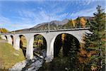 Chemin de fer viaduc, Engadin, Canton des Grisons, Suisse