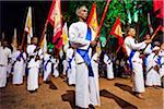 Porte-drapeaux au Festival Esala Perahera de Kandy, Sri Lanka