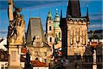 Sucht in Richtung Mala Strana von Karlsbrücke, Prag, Tschechische Republik