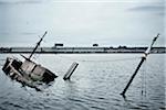 Sunken bateau, Liverpool, Merseyside, Angleterre