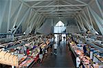 Marché aux poissons à l'intérieur, Göteborg, Suède, Scandinavie, Europe