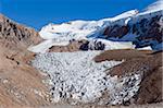 Glacier près de Plaza de Mulas basecamp, Parc Provincial Aconcagua, Andes montagnes, Argentine, Amérique du Sud