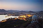 Vue du Palais de la ville et le lac Palace Hotel au coucher du soleil, Udaipur, Rajasthan, Inde, Asie