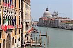 Der Canal Grande und die gewölbte Santa Maria Della Salute, Venedig, UNESCO World Heritage Site, Veneto, Italien, Europa