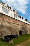 Cannon et Eerste Middeleeuwse Omwalling (premier mur de ville médiévale), datant de 1229, Maastricht, Limburg, Hollande, Europe