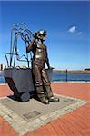 Statue de mineurs, bassin Roath, Cardiff Bay, Cardiff, South Glamorgan, pays de Galles, Royaume Uni, Eurrope