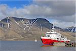 Expedition Schiff, Longyearbyen, Svalbard, Spitzbergen, Norwegen