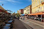 Cours Saleya-Markt und Restaurant-Bereich, Old Town, Nizza, Alpes Maritimes, Provence, Cote d ' Azur, Côte d ' Azur, Frankreich, Europa