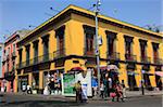 Scène de rue avec l'architecture coloniale, centre historique, la ville de Mexico, au Mexique, en Amérique du Nord