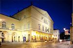 Regio Theater bei Nacht, Parma, Emilia-Romagna, Italien, Europa
