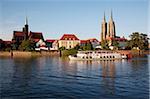 Rivière Odra (Oder River) et la cathédrale, vieille ville, Wroclaw, Silésie, Pologne, Europe