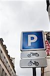 Parkplatz Schilder für Fahrräder und Motorräder