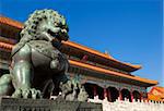 Male lion en bronze, porte de l'harmonie suprême, Cour extérieure, cité interdite, Beijing, Chine, Asie