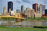 Andy Warhol-Brücke (Seventh Street Bridge) und Allegheny River, Pittsburgh, Pennsylvania, Vereinigte Staaten von Amerika, Nordamerika