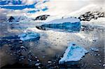 Icebergs and mountains of the Antarctic Peninsula, Antarctica, Polar Regions