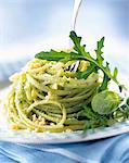 Linguine with pesto and basil