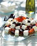 Feta, salade de tomates confiture, olive et olive oil