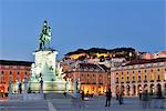 Terreiro do Paco au crépuscule. Un des centres de la ville historique. Lisbonne, Portugal