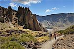 Teide National Park (Parque Nacional del Teide) est l'un des parcs nationaux plus visités dans le monde. Il est centré sur le volcan Teide, 3718m haute, la plus haute montagne d'Espagne. Tenerife, îles Canaries