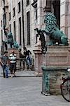 Lions à l'extérieur de la Residenz, Odeonsplatz, Munich