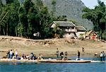 Scene on the banks of the River Li (Lijiang River), Guilin, China, December 1982